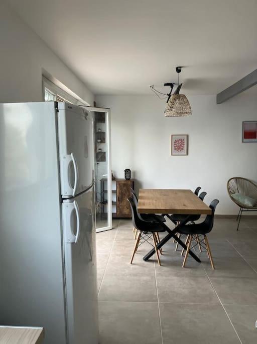 Appartement T4 Terrasse Et Vue Istres Exteriér fotografie