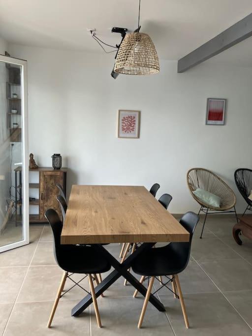 Appartement T4 Terrasse Et Vue Istres Exteriér fotografie