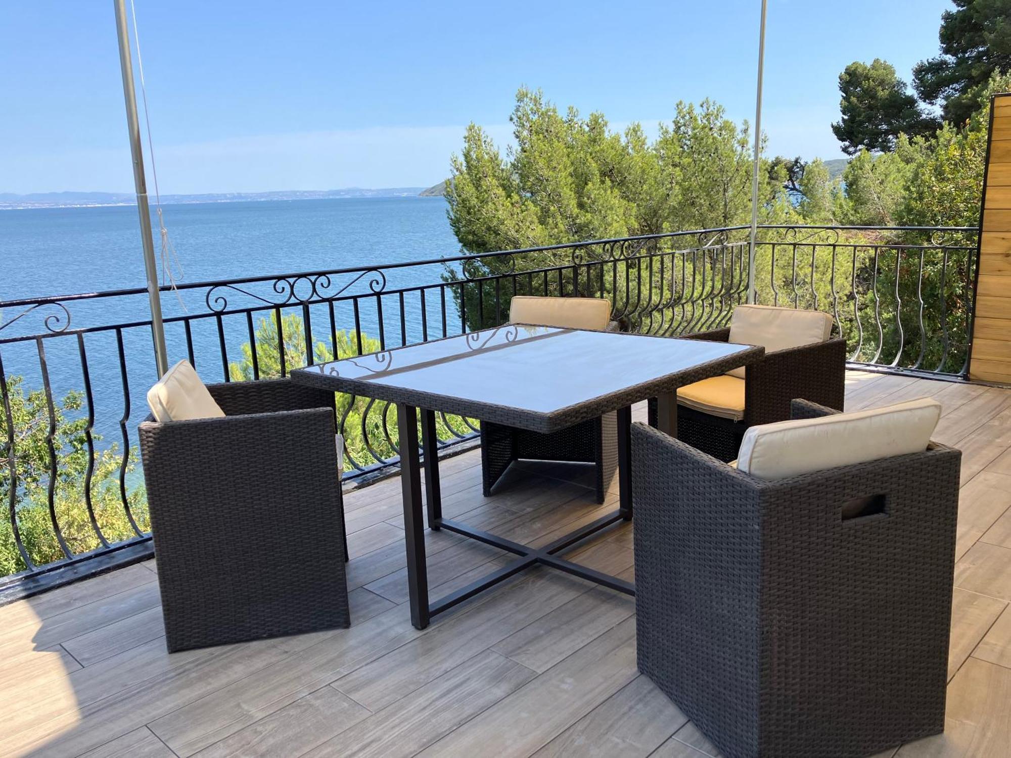 Appartement T4 Terrasse Et Vue Istres Exteriér fotografie