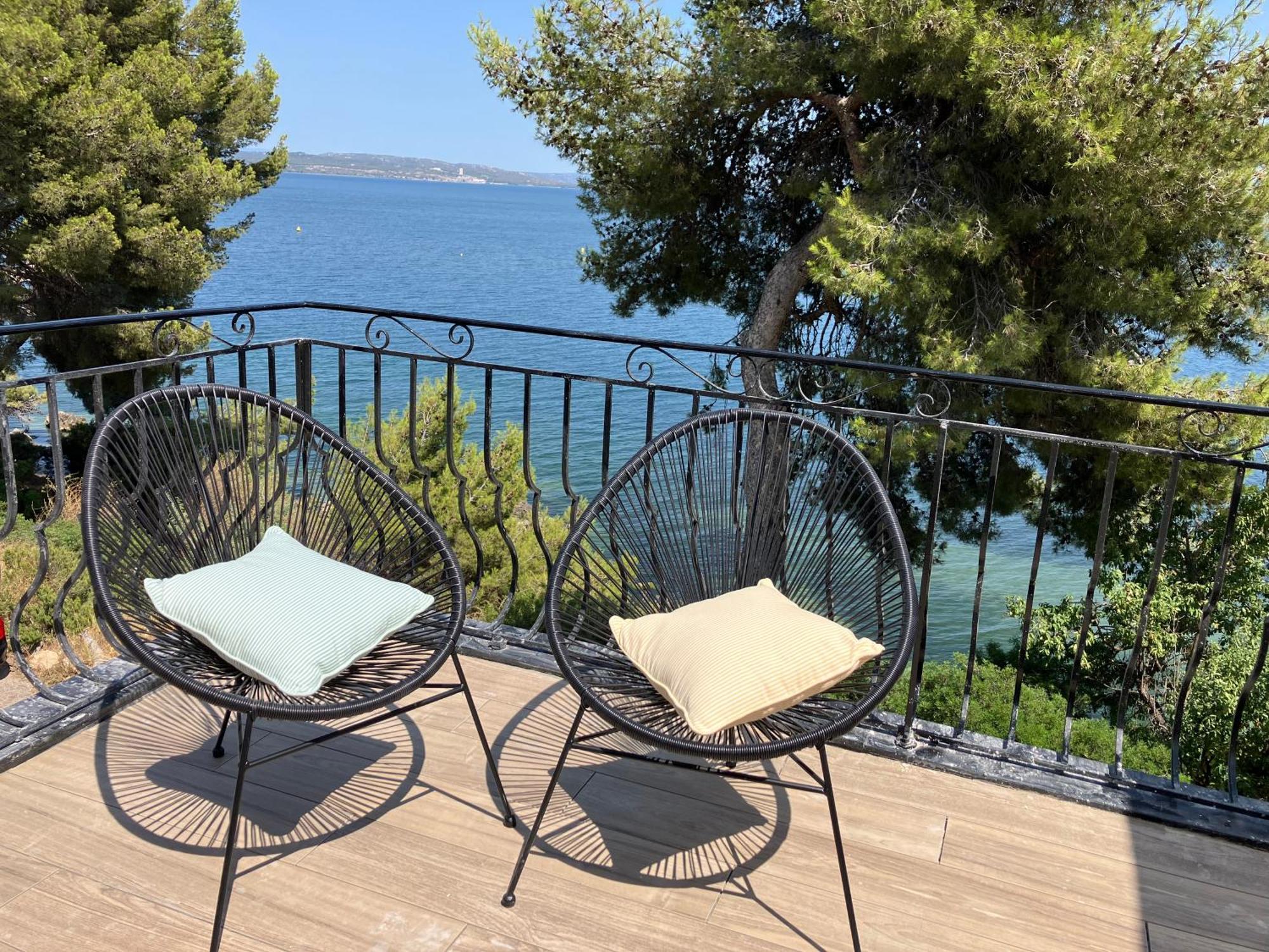 Appartement T4 Terrasse Et Vue Istres Exteriér fotografie